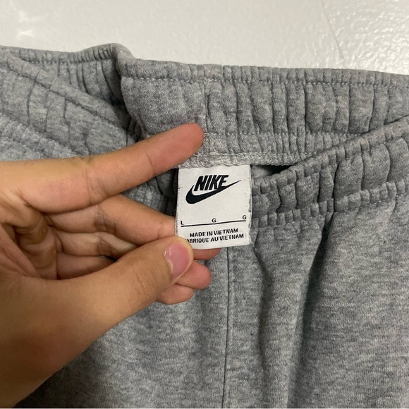 Nike Grey Sweatpants Size Large/Medium - Picture 3 of 9